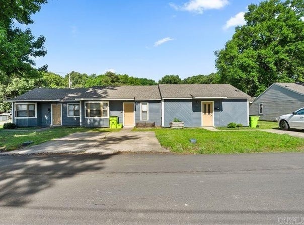 902-906 Dismukes Avenue, Lonoke, AR 72086