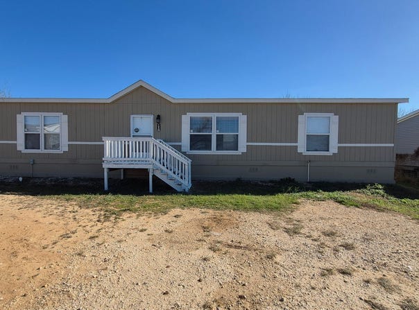 189 viridian, Pleasanton, TX 78064