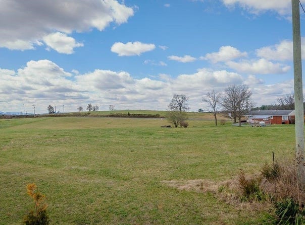 DUCK RUN RD, PENN LAIRD, VA 22846