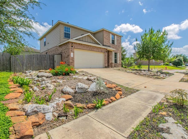 316 Pine Arbol, Buda, TX 78610