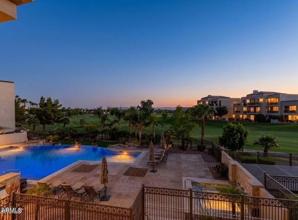 8 BILTMORE Estate, Phoenix, AZ 85016