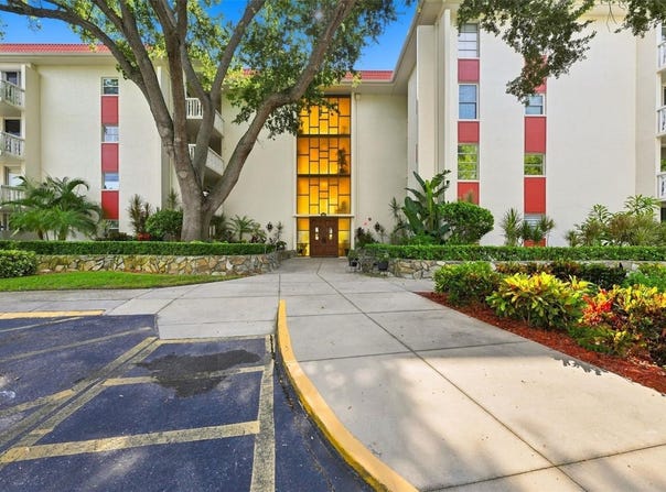 2650 PEARCE Drive, CLEARWATER, FL 33764