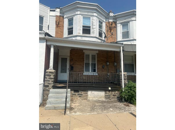 941 MAPLE Terrace, DARBY, PA 19023