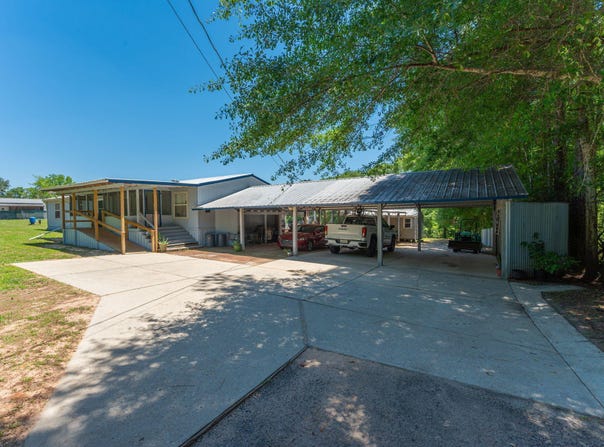 1462 Mccauley Road, Baker, FL 32531