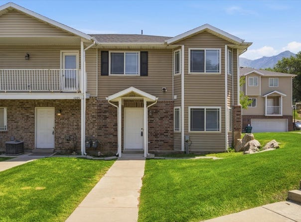 1093 HEALY St, Ogden, UT 84403