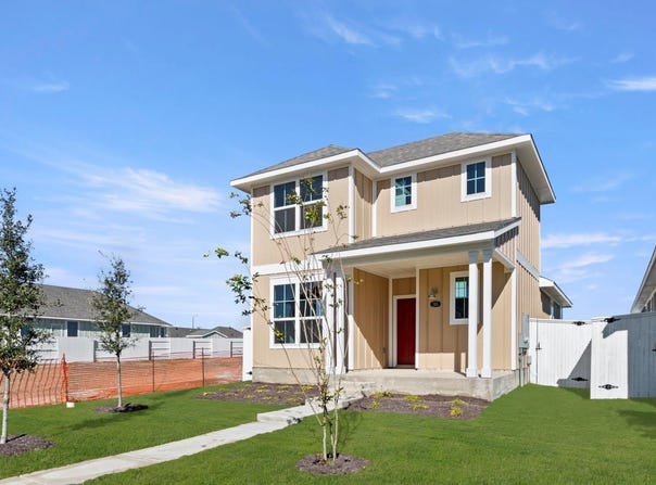 165 Daylily Dr, Elgin, TX 78621