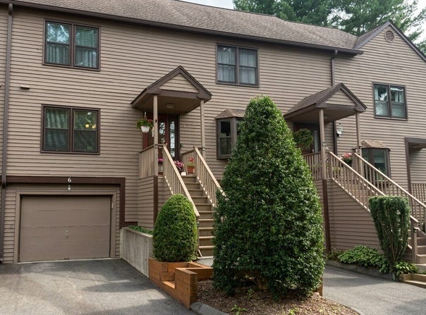 6 Juniper Circle, Monroe, CT 06468