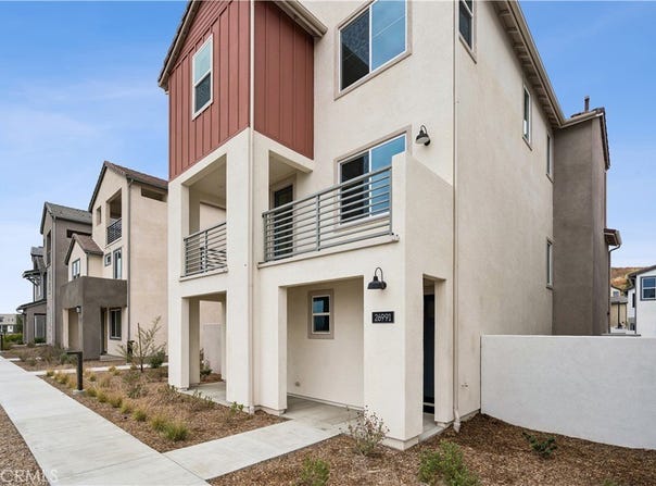 26991 Echo Mountain Way, Valencia, CA 91355