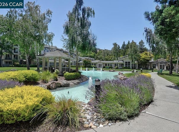 1860 Tice Creek Dr, Walnut Creek, CA 94595