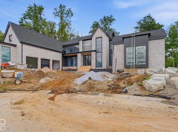 4475 Elmscott Ridge, Zionsville, IN 46077
