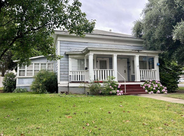 855 Jackson Street, Red Bluff, CA 96080