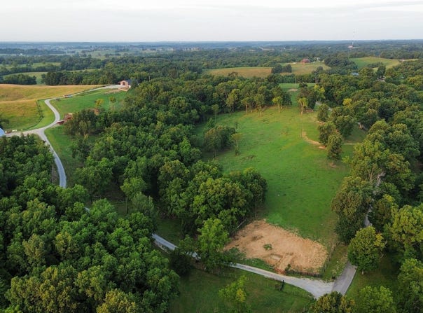 1416 Junction Pike, Berry, KY 41003