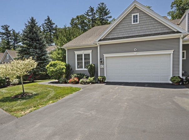 93 Stonebrigdge, Hanson, MA 02341