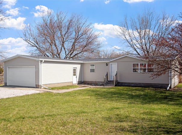 225 Haws Drive, Ogden, IA 50212