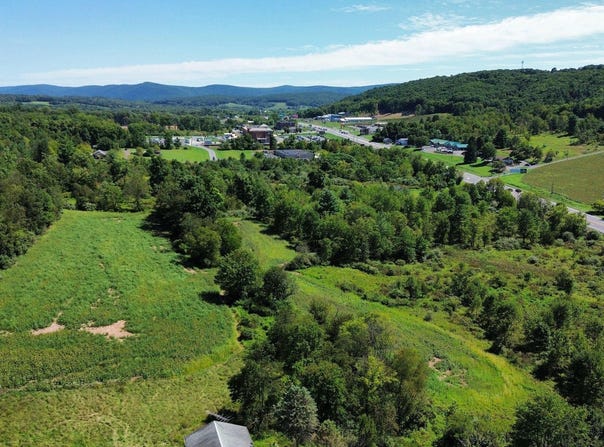 CENTRE TPKE, ORWIGSBURG, PA 17961