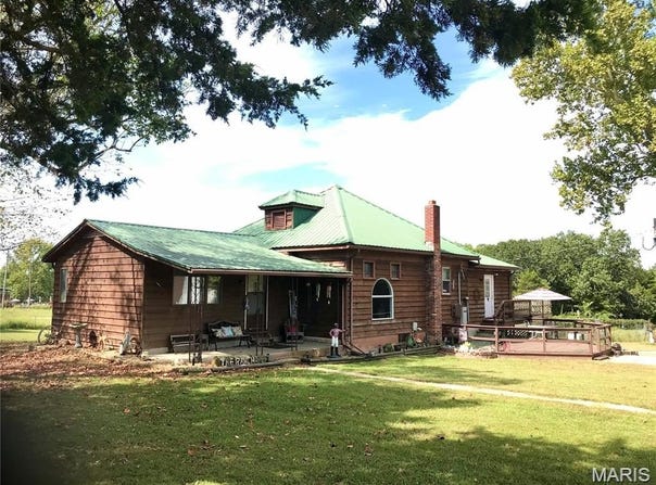 111 Highway U, Steelville, MO 65565