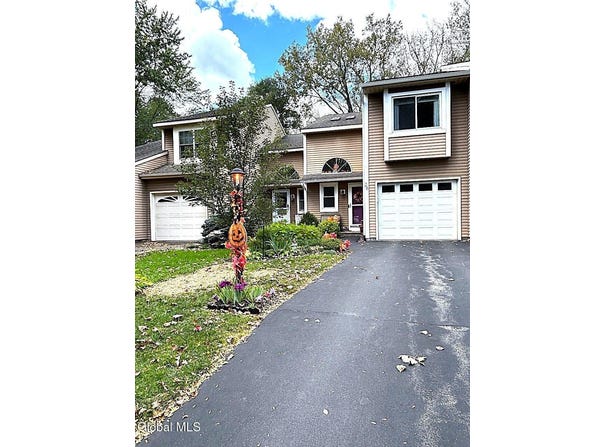 26 Wilan Lane, Albany, NY 12203