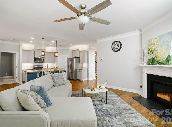 2274 Seagull Drive, Denver, NC 28037