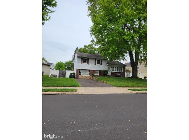 303 WILLARD Road, HATBORO, PA 19040