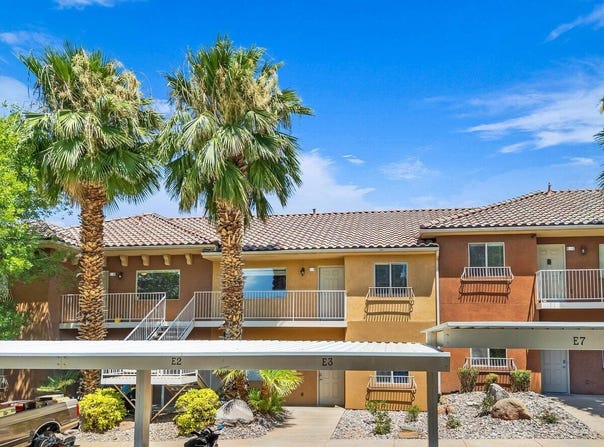 700 N MAIN St, Washington, UT 84780