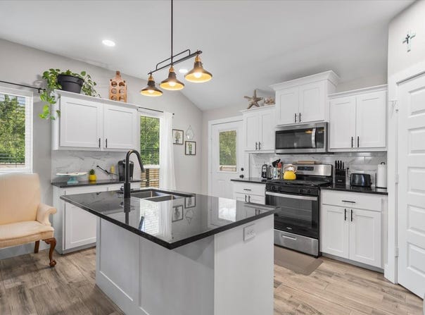 16134 Crossing Circle, Lindale, TX 75771
