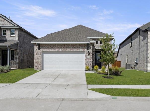 14213 Gallatin Street, Pilot Point, TX 76258