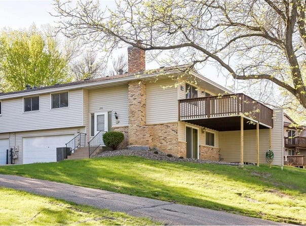 1778 Walnut Lane, Eagan, MN 55122