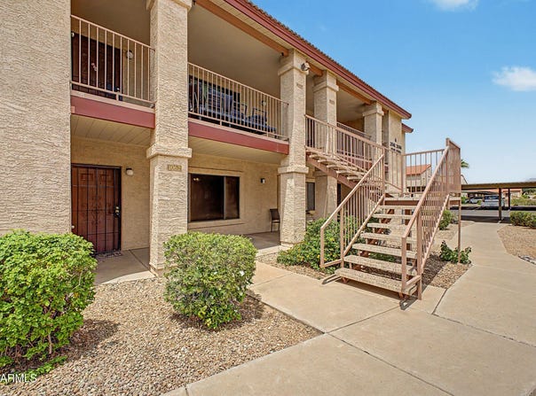 1440 N IDAHO Road, Apache Junction, AZ 85119