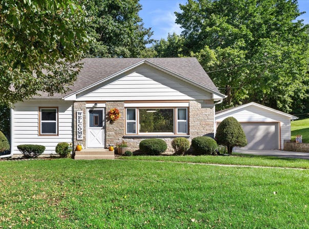 6523 347th Ave, Burlington, WI 53105