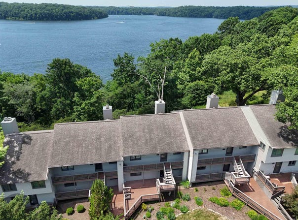 2048 E Waters Edge Drive, Bloomington, IN 47401-8495