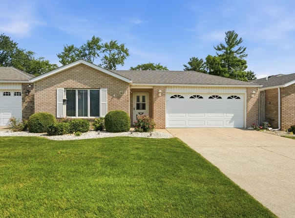 400 Commanche Drive, Lowell, IN 46356