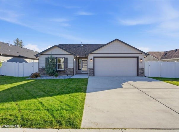 16151 N Hadley Loop, Rathdrum, ID 83858