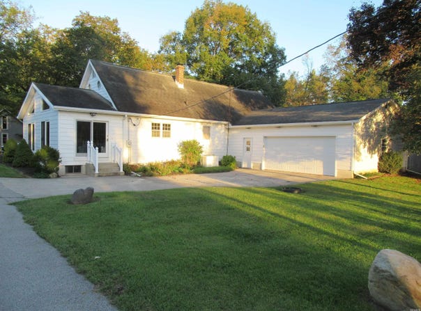 108 N Jefferson Street, South Whitley, IN 46787