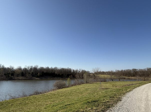 Drake Rd, Marshall, MO 65340