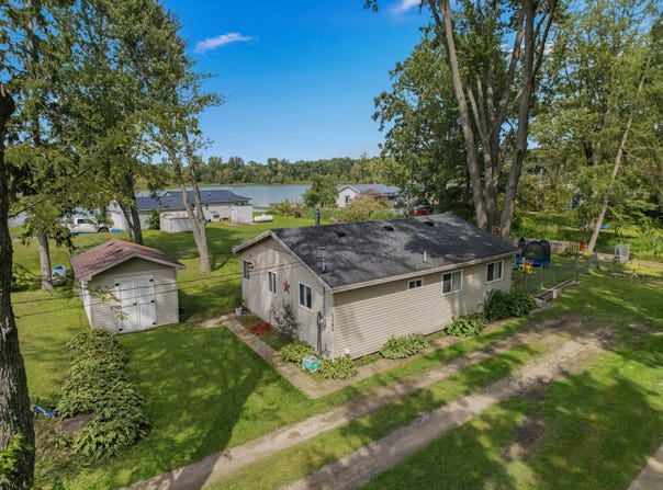5343 Beverly Drive, Reading, MI 49274