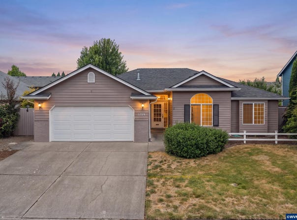 1259 Bent Grass Ct NE, Keizer, OR 97303