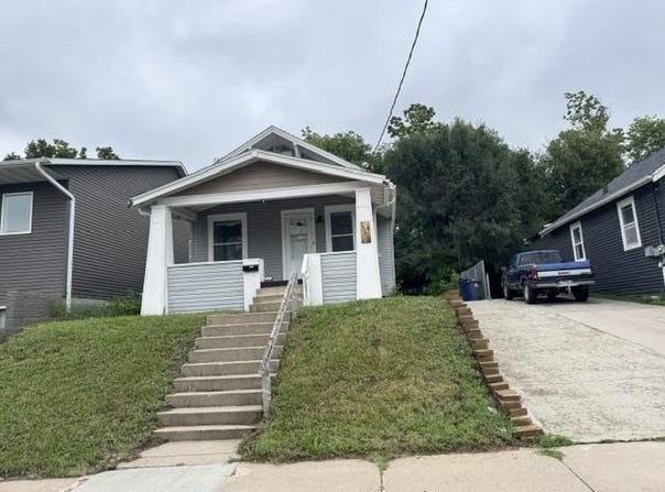 1100 SE 15th Street, Cedar Rapids, IA 52401