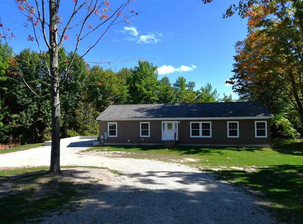 4012 LOEB, CHARLEVOIX, MI 49720