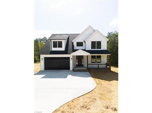 482 Carson Road, Pilot Mountain, NC 27041
