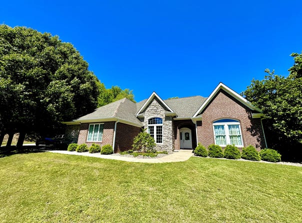 4512 U.S. 119, Wallins, KY 40873