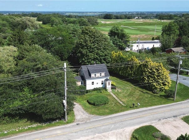 318 Mitchells Lane, Middletown, RI 02842