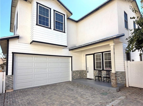 1810 Pomona, Costa Mesa, CA 92627
