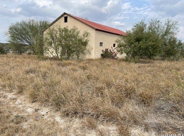 N Hwy 37 Access lot: 3, Three Rivers, TX 78071