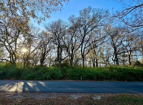 2107 Island, Bonham, TX 75418