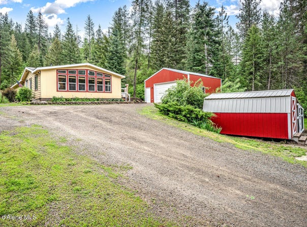 18924 S Black Rock Rd, Cataldo, ID 83810