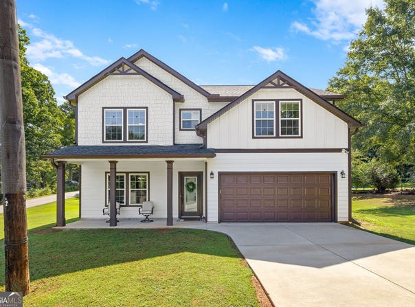 142 Brookwood Avenue, Commerce, GA 30529