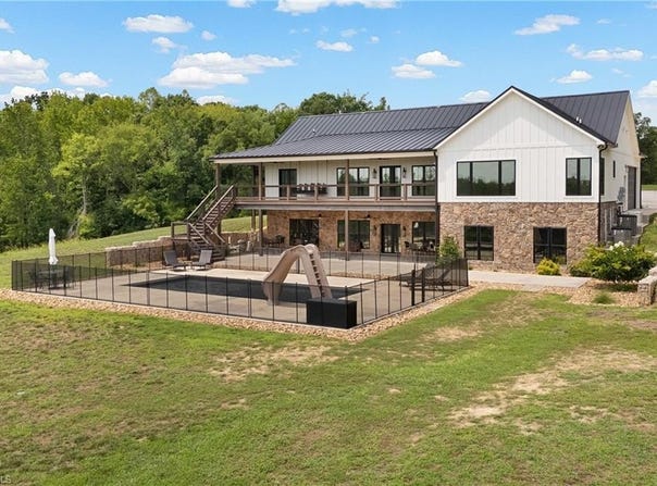 277 Crooked Road, Blanch, NC 27212
