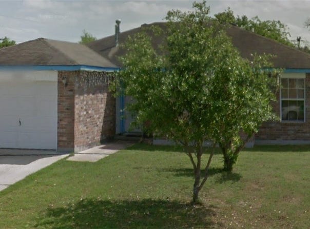 717 Dominga Dr, Sinton, TX 78387