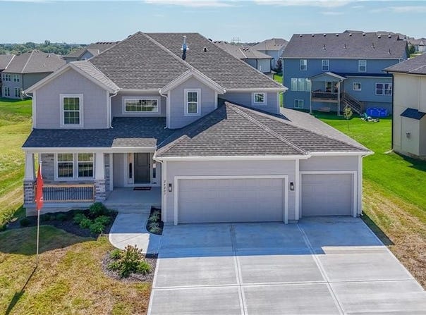 6003 Apache Drive, Shawnee, KS 66226