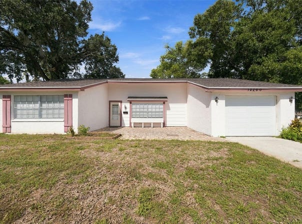 12200 BEAR CLAW Loop, HUDSON, FL 34667